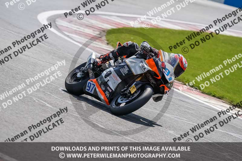 donington no limits trackday;donington park photographs;donington trackday photographs;no limits trackdays;peter wileman photography;trackday digital images;trackday photos